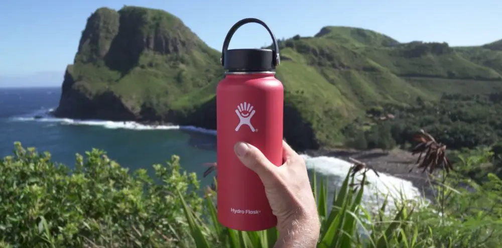 hydro-flask-bottles-lychee-red-hawaii-background